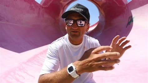 Vlogger Casey Neistat wears G.